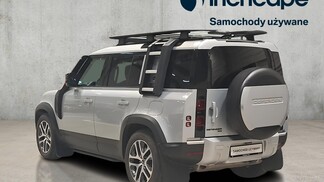 Land Rover Defender 110