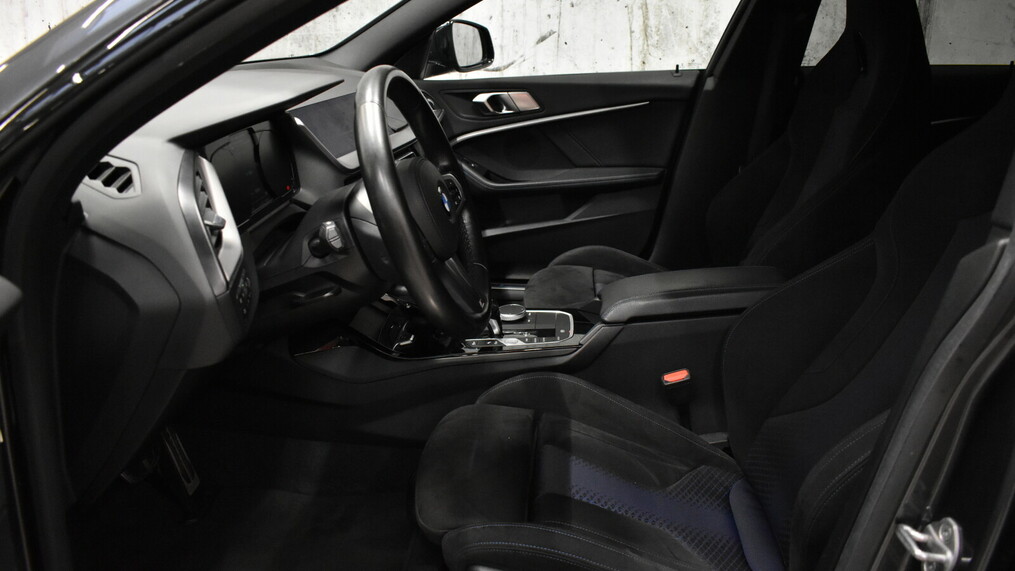BMW Seria 2 218