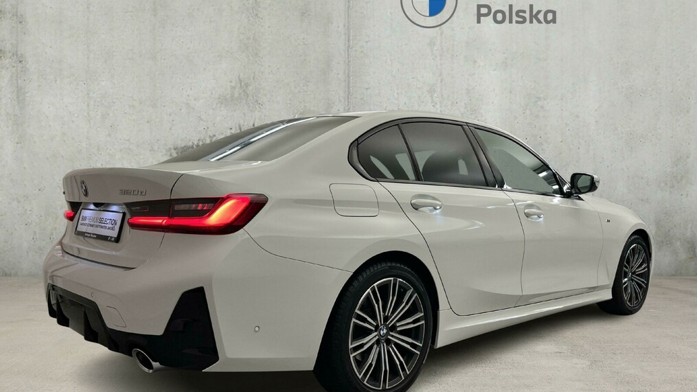 BMW Serii 3, 320