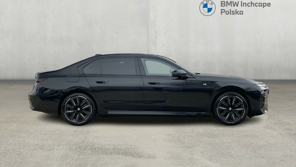 BMW Seria 7 i7