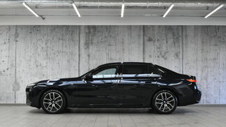 BMW Serii 7, 740