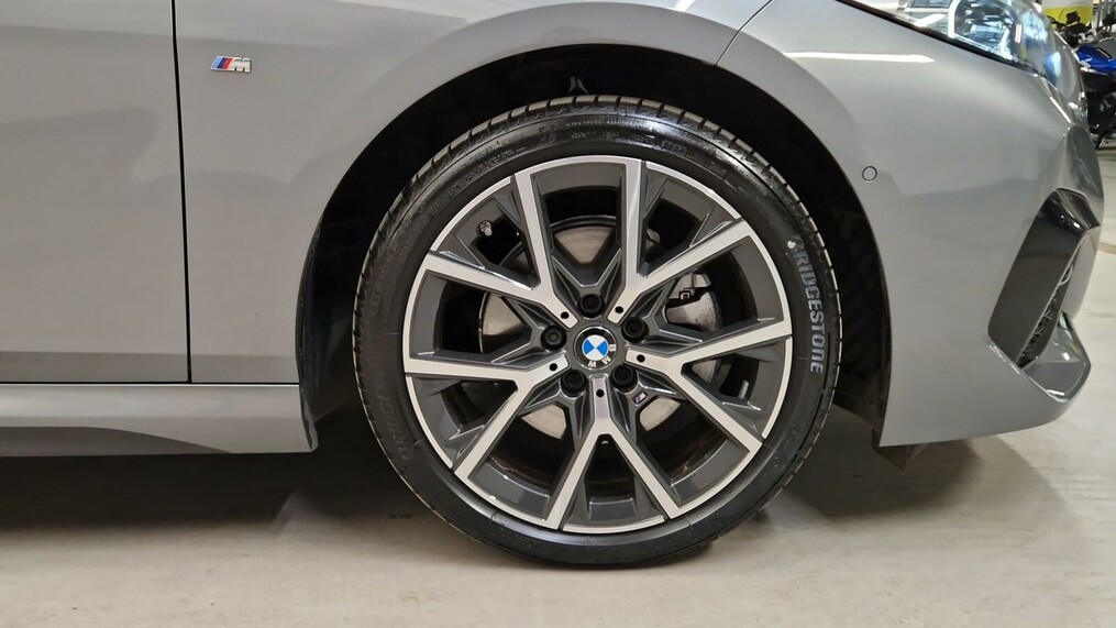 BMW Seria 2 218