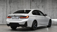 BMW Serii 3, 320