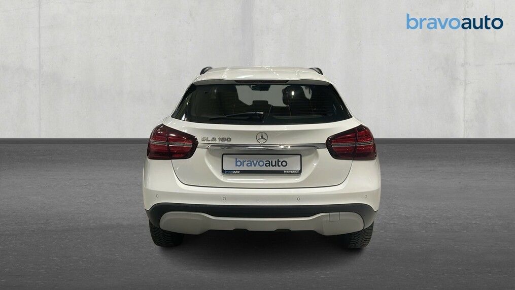 Mercedes-Benz GLA 180