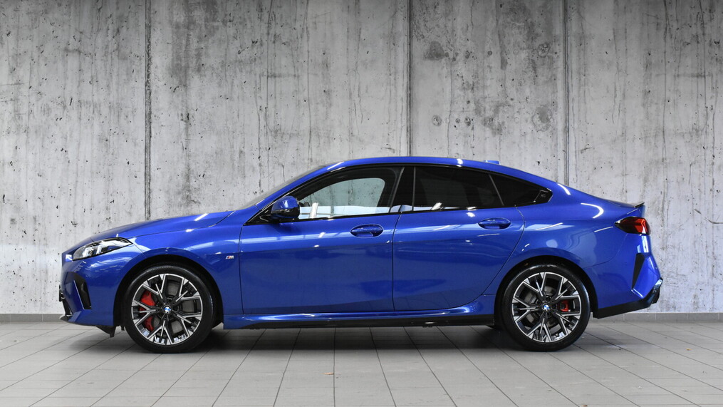 BMW Serii 2, 220