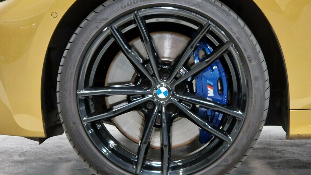 BMW Serii 3, 340