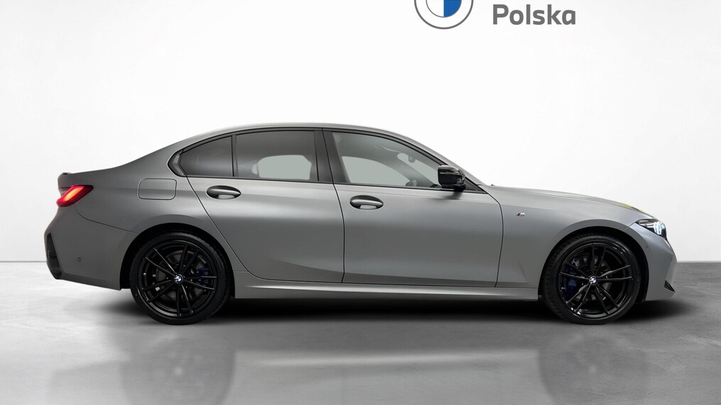 BMW Serii 3, 330