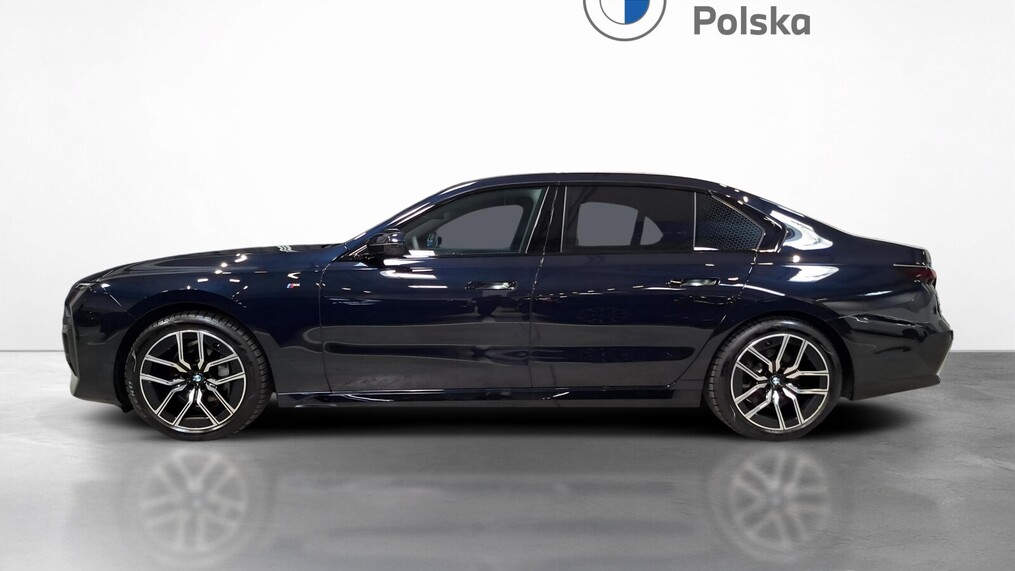 BMW Serii 7, 740