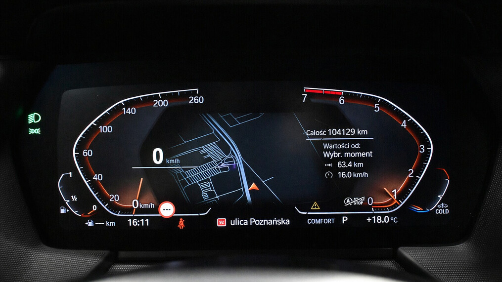 BMW Serii 2, 218
