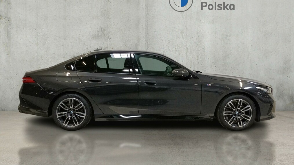 BMW Seria 5, 520