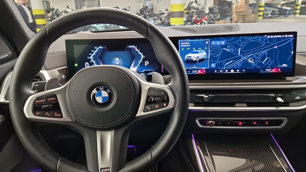 BMW X7