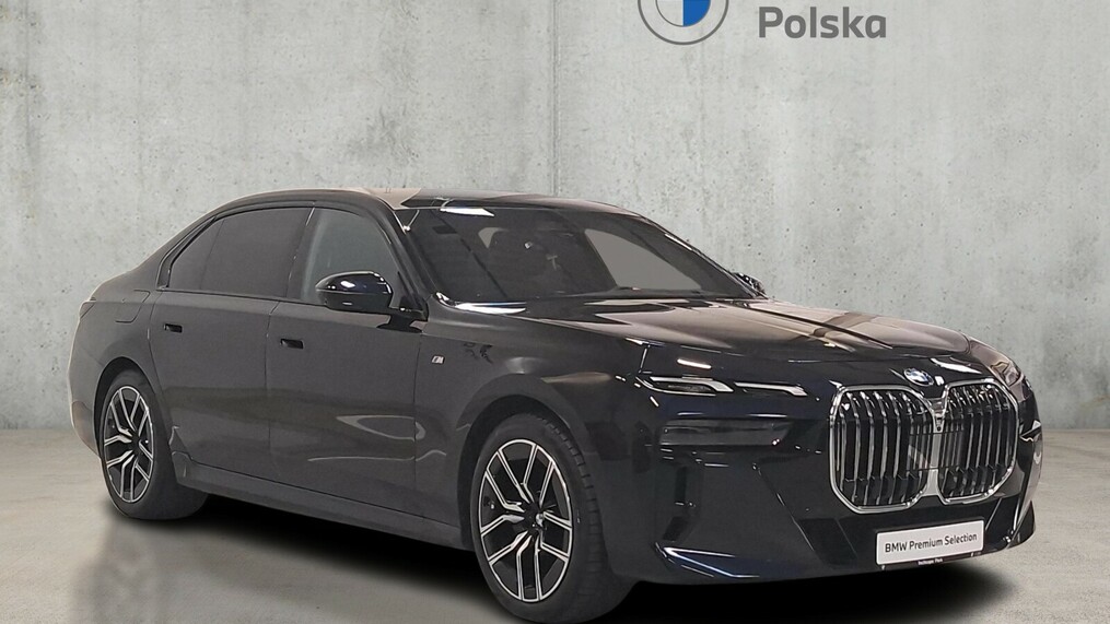 BMW Serii 7, 740