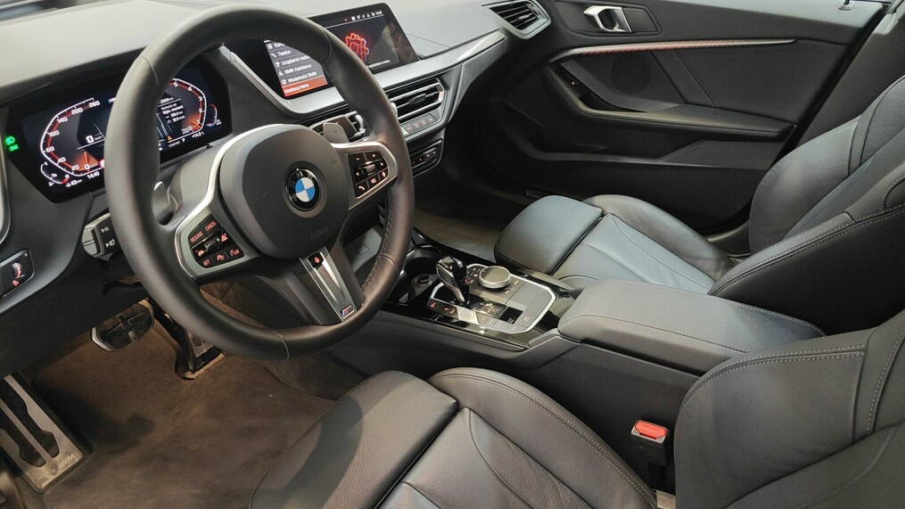 BMW Seria 2 235