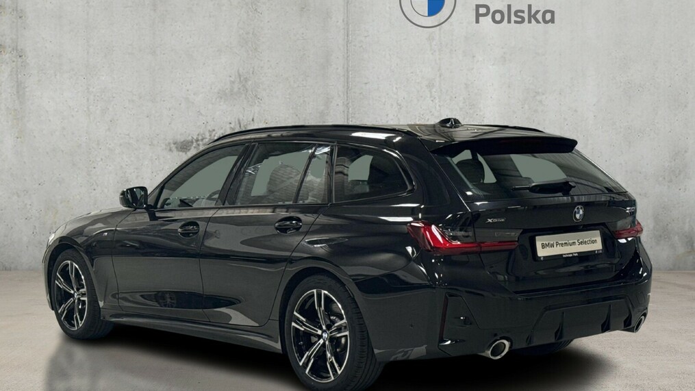 BMW Serii 3, 330
