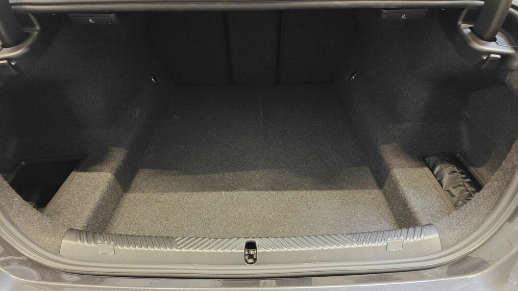 BMW Seria 5, 520