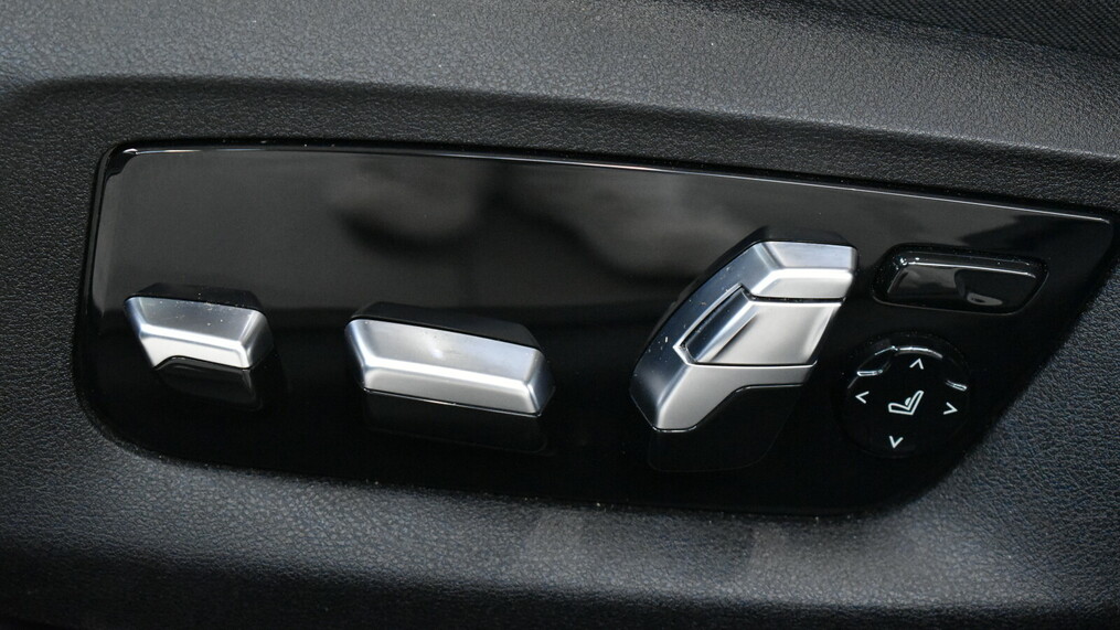 BMW Serii 5, 530