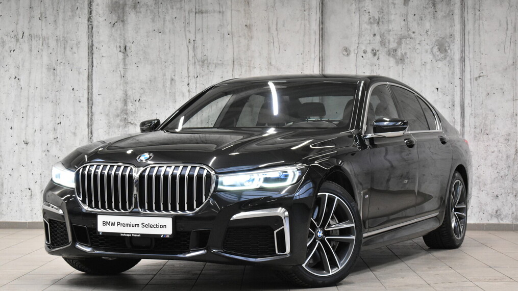 BMW Serii 7, 740