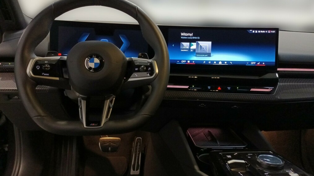 BMW Serii 5, 520
