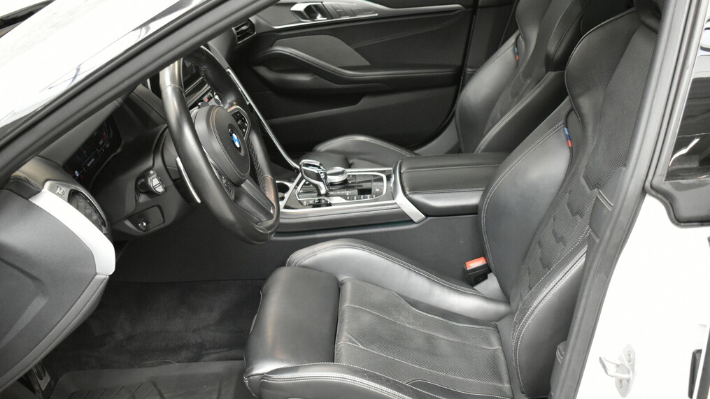 BMW Seria 8 840