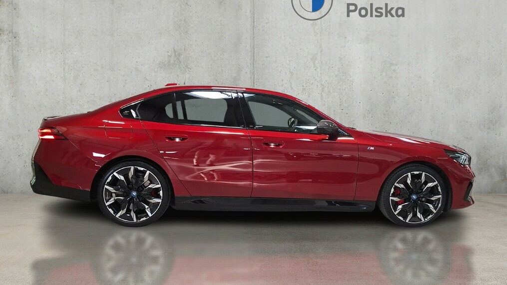 BMW Serii 5, 550
