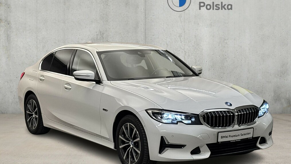 BMW Serii 3, 330