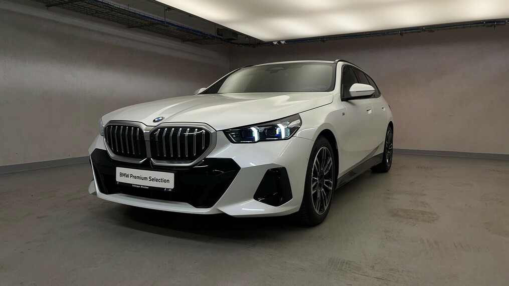 BMW Serii 5, 520