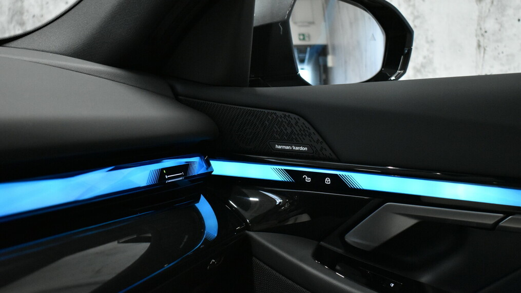 BMW Serii 5, 520