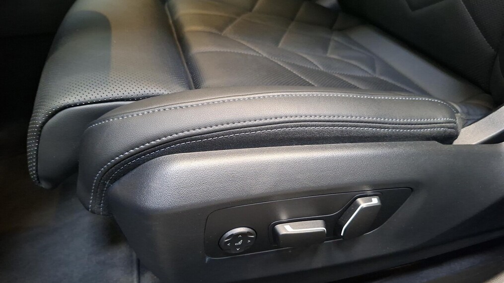 BMW Serii 5, 520