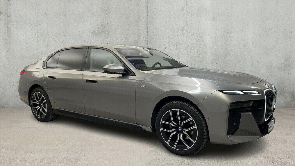 BMW Seria 7 740