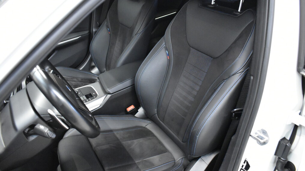 BMW Serii 3, 330