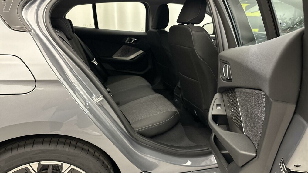 BMW Serii 1, 118