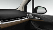 BMW Seria 2, 225