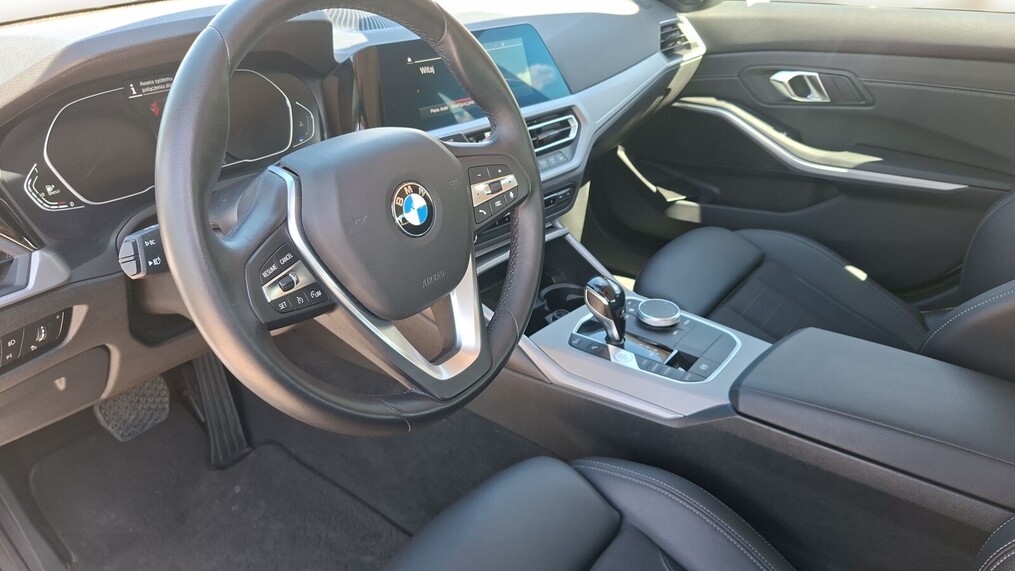 BMW Serii 3, 318