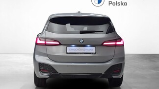 BMW Serii 2, 218
