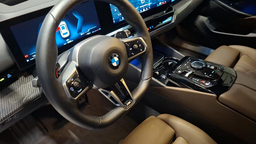 BMW Serii 5, 540