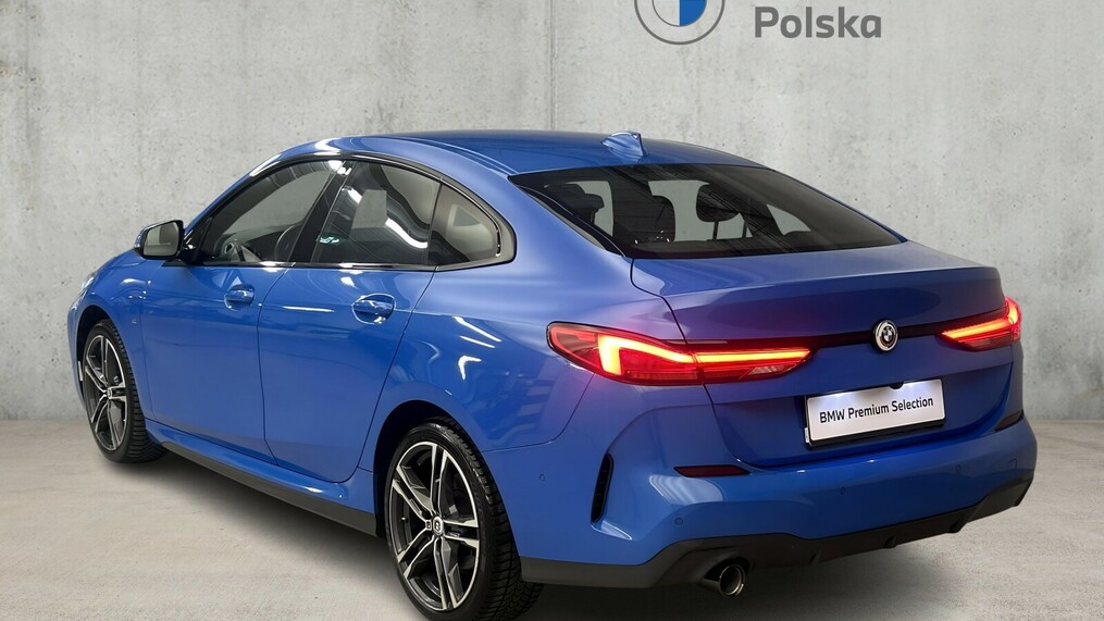 BMW Serii 2, 216