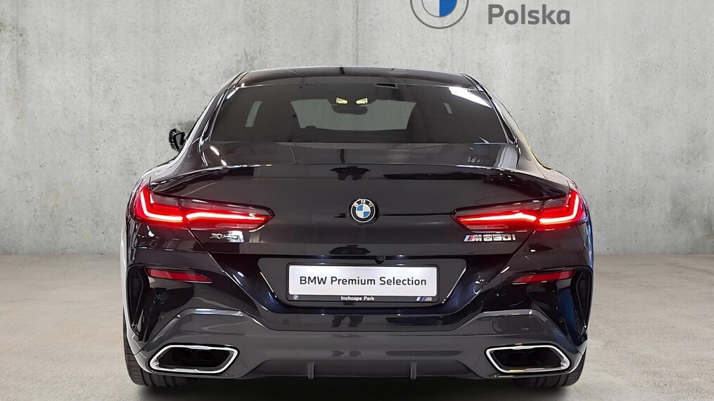 BMW Serii 8, 850