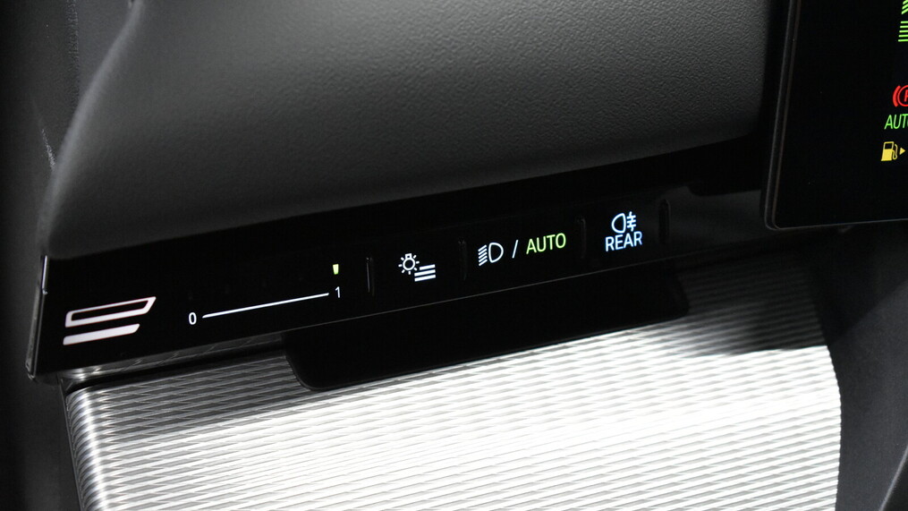 BMW Serii 5, 520