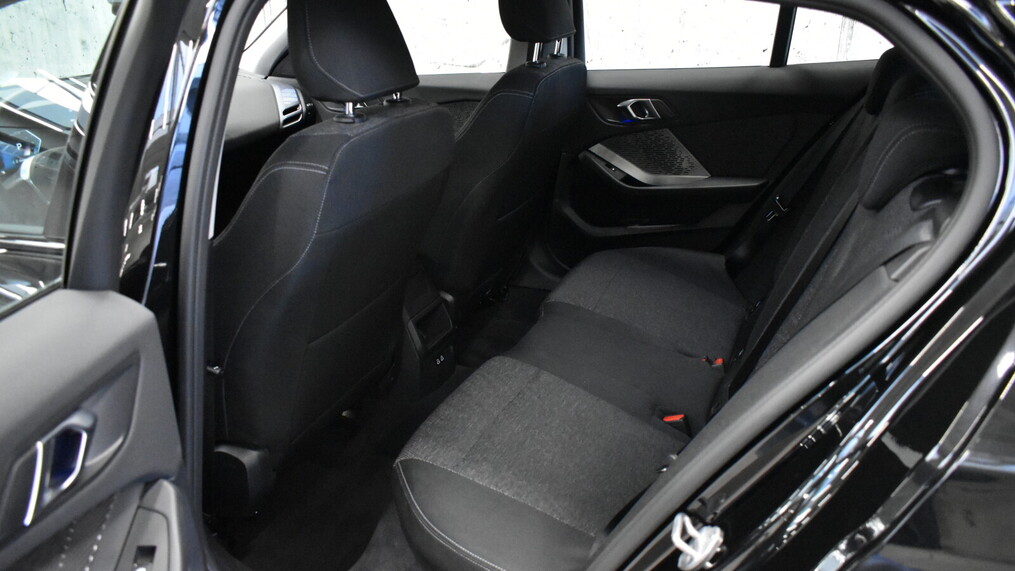 BMW Serii 1, 118
