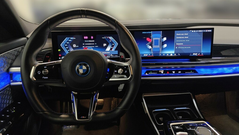 BMW Seria 7, 760