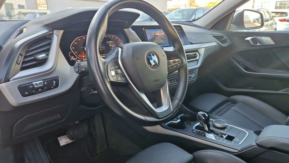 BMW Seria 2 218