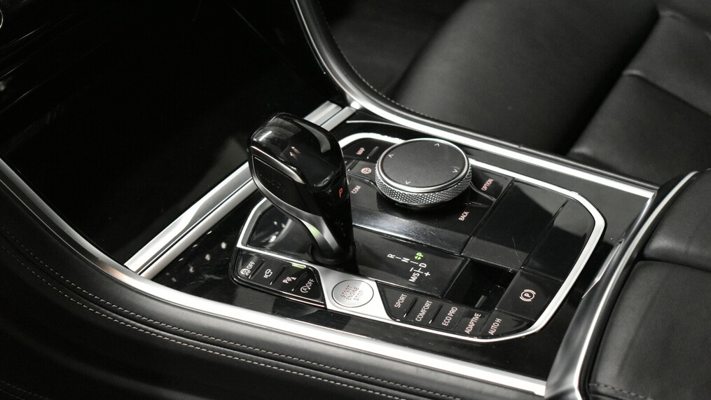 BMW Seria 8 840