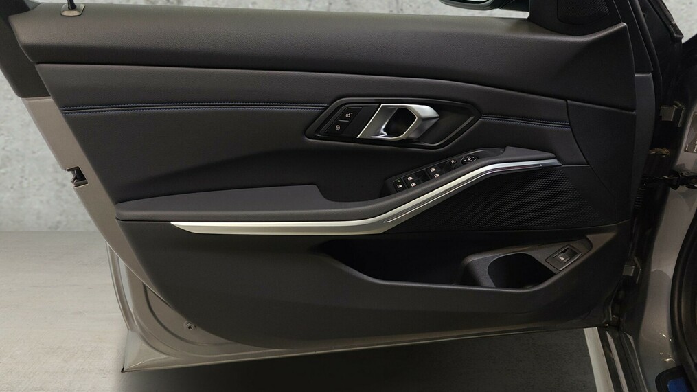BMW Seria 3 320