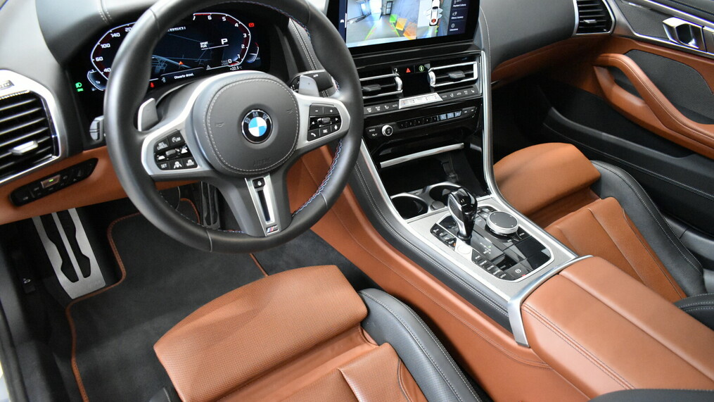 BMW Serii 8, 850
