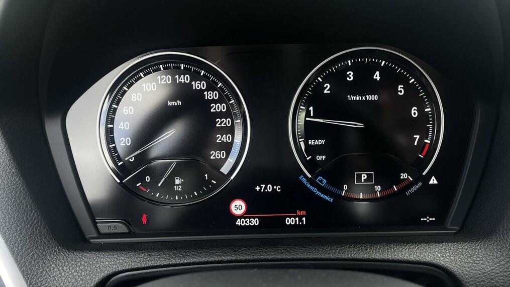 BMW Seria 2 230
