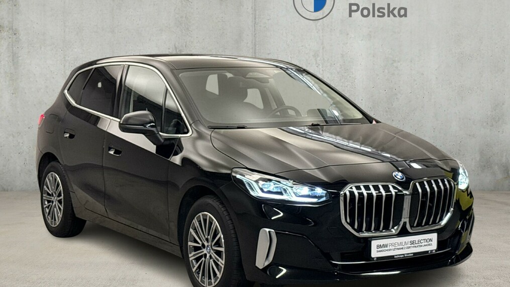 BMW Serii 2, 225