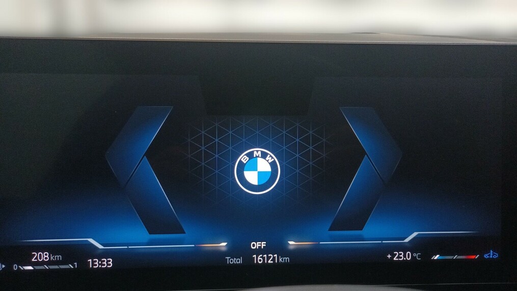 BMW Serii 5, 520