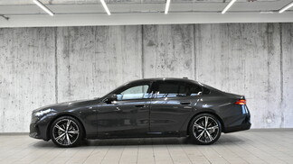 BMW Serii 5, 520