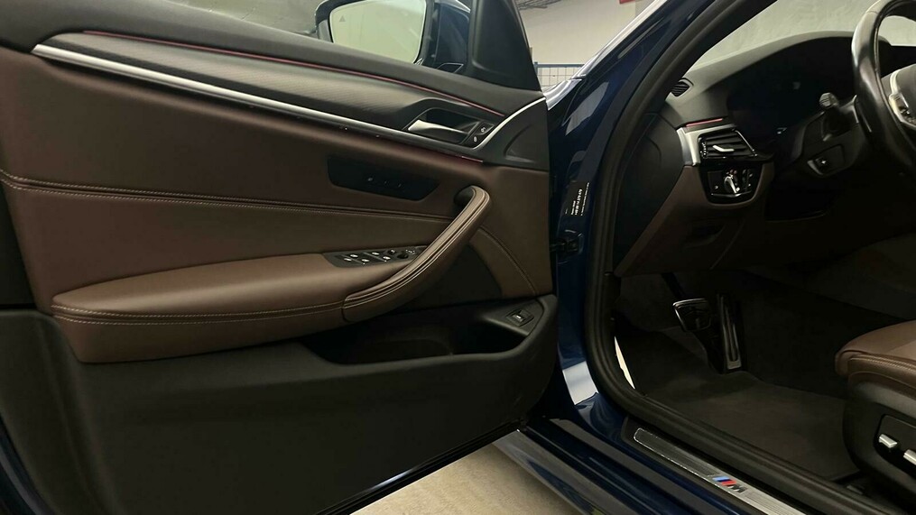 BMW Serii 5, 530