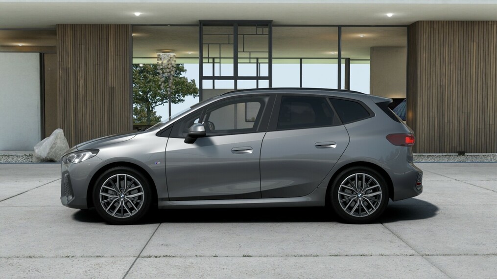 BMW Serii 2, 218